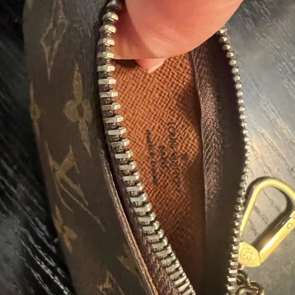 Authentic Louis Vuitton Coin Purse - Picture 2 of 5